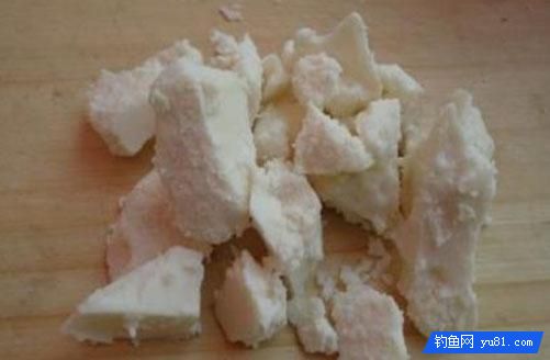 这款羊油饵料配方用来钓鲫鱼真不错